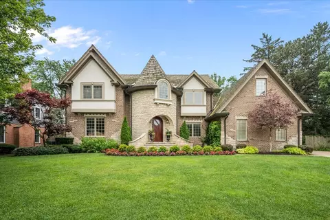 1329 Glenwood Ave, Glenview, IL 60025