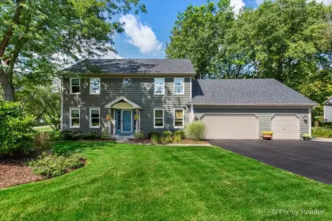 7 N840 Cloverfield Cir, Saint Charles, IL 60175