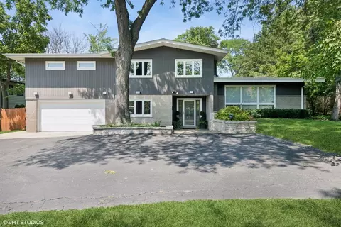 551 Dundee Rd, Glencoe, IL 60022