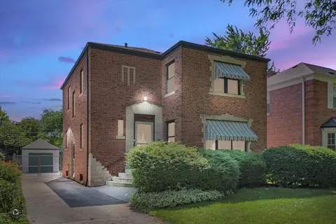 9251 S Oakley Ave, Chicago, IL 60643