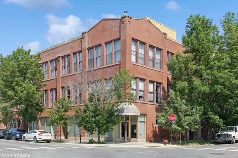 2300 W Armitage Ave #7, Chicago, IL 60647