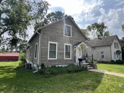 926 N Hickory St, Joliet, IL 60435