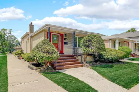 9756 S Eggleston Ave, Chicago, IL 60628
