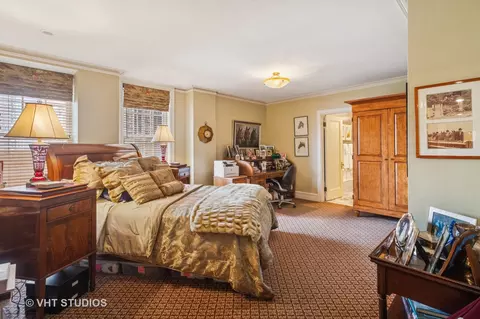 Bedroom - 20 E Cedar St #8B, Chicago, IL 60610 photo 3 of 4