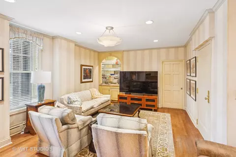 Living - 20 E Cedar St #8B, Chicago, IL 60610 photo 6 of 7