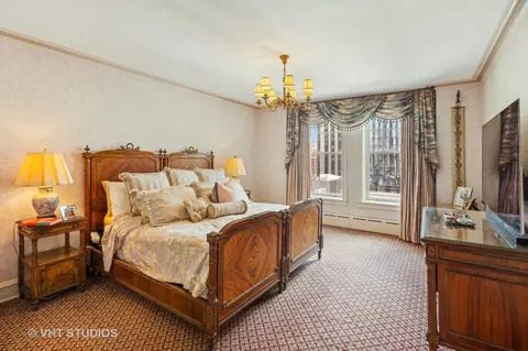Bedroom - 20 E Cedar St #8B, Chicago, IL 60610 photo 1 of 4