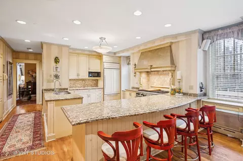 Kitchen - 20 E Cedar St #8B, Chicago, IL 60610 photo 3 of 3
