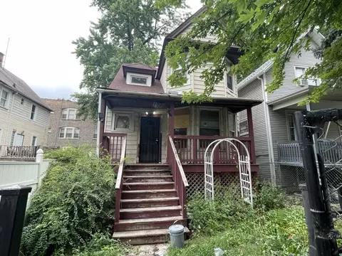 5252 W Ferdinand St, Chicago, IL 60644 photo 1