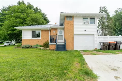 310 W Prairie St, Heyworth, IL 61745