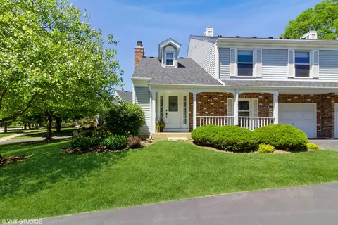 1401 Queensgreen Cir, Naperville, IL 60563