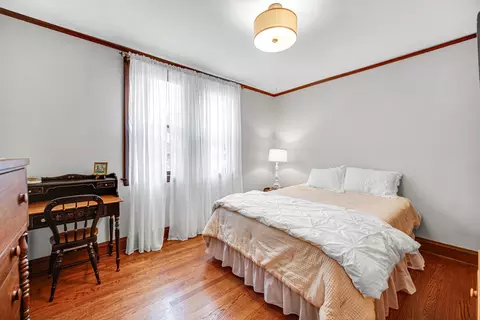 Bedroom - 856 Margret St, Des Plaines, IL 60016 photo 1 of 3