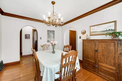 Dining - 856 Margret St, Des Plaines, IL 60016 photo 1 of 4