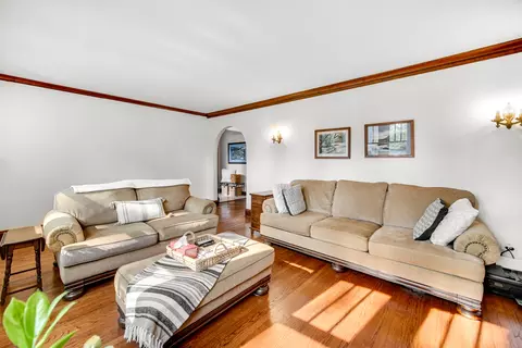 Living - 856 Margret St, Des Plaines, IL 60016 photo 2 of 2