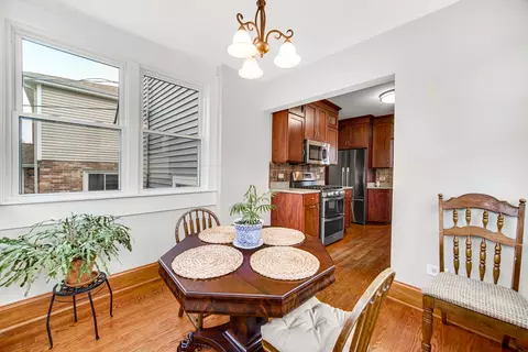 Dining - 856 Margret St, Des Plaines, IL 60016 photo 3 of 4