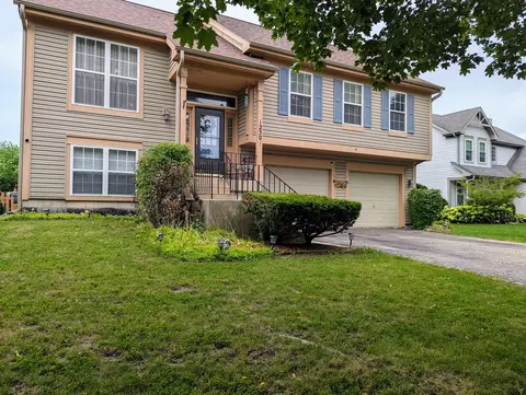 1230 Spring Creek Rd, Elgin, IL 60120