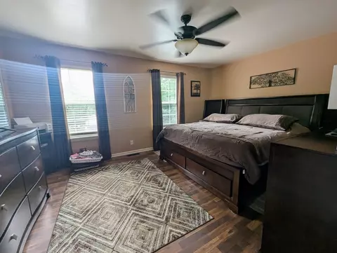 1230 Spring Creek Rd, Elgin, IL 60120 photo 11