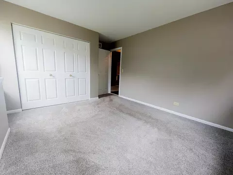1230 Spring Creek Rd, Elgin, IL 60120 photo 16