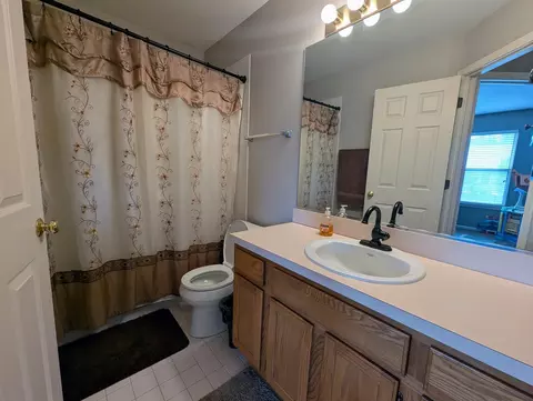1230 Spring Creek Rd, Elgin, IL 60120 photo 15