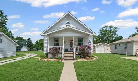 341 E Summer St, Paxton, IL 60957