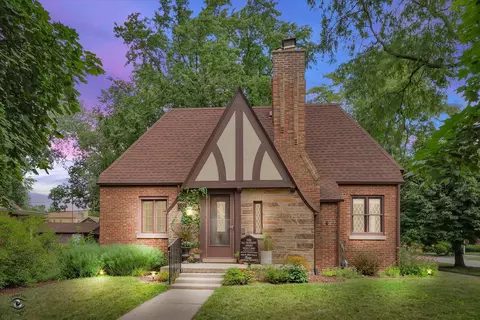 1700 W 106th St, Chicago, IL 60643