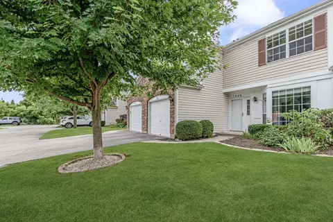 1848 Princeton Ct, Gurnee, IL 60031