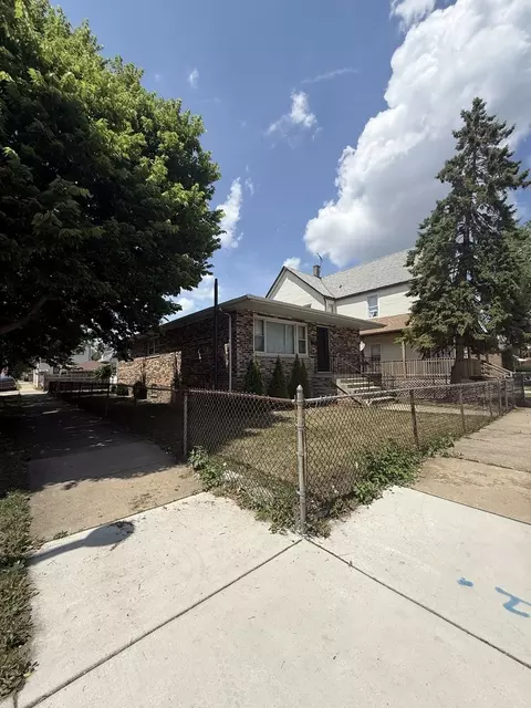 Undisclosed, Chicago, IL 60617