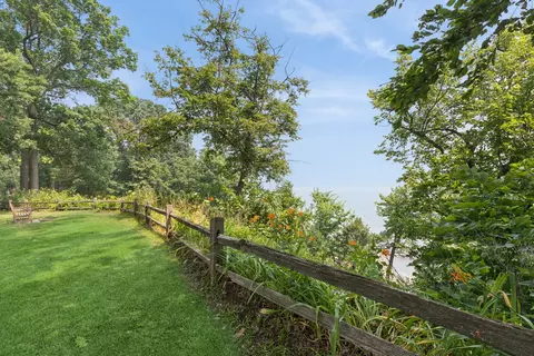 Exterior - 542 E Prospect Ave, Lake Bluff, IL 60044 photo 10 of 10