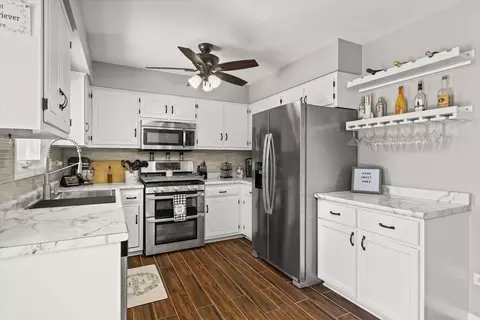2409 Ruth Fitzgerald Dr, Plainfield, IL 60586 photo 33