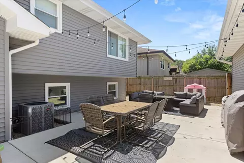 2409 Ruth Fitzgerald Dr, Plainfield, IL 60586 photo 9
