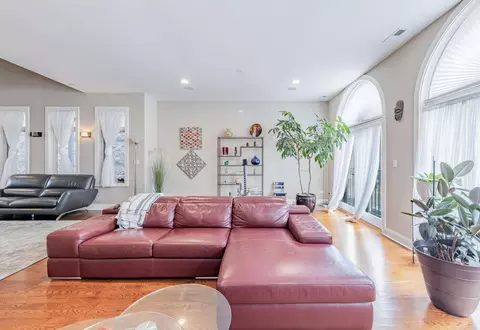 74 E Pershing Rd #2, Chicago, IL 60653 photo 13