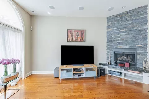 74 E Pershing Rd #2, Chicago, IL 60653 photo 14
