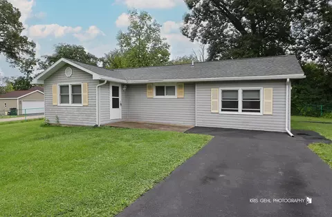 43363 N Forest Dr, Antioch, IL 60002