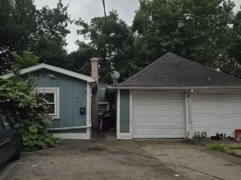 949 E Benton St, Aurora, IL 60505 photo 2