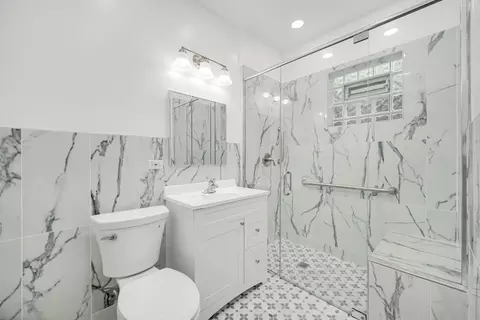Bath - 1620 E 85th St, Chicago, IL 60617 photo 1 of 2