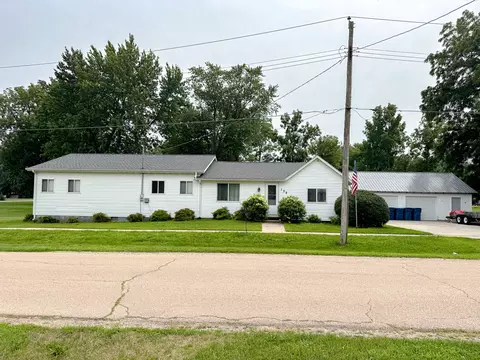 135 W Provost St, Amboy, IL 61310