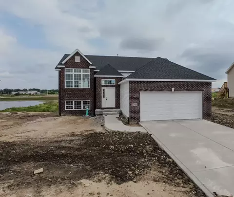 3016 W 84th Pl, Merrillville, IN 46410