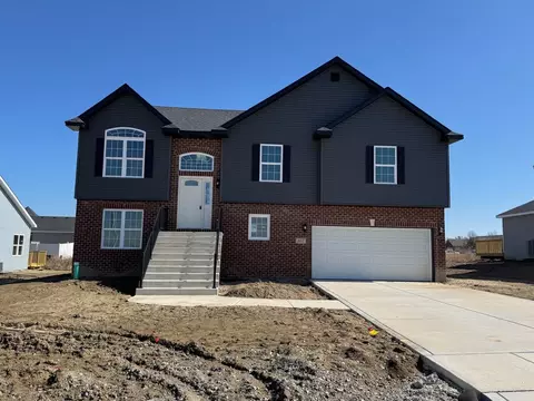 8317 Dylan Dr, Merrillville, IN 46410