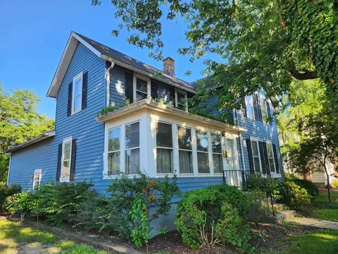 115 Dundee Ave, Barrington, IL 60010