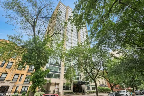 2728 N Hampden Ct #401, Chicago, IL 60614