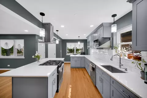 Kitchen - 445 W 98th St, Chicago, IL 60628 photo 2 of 5