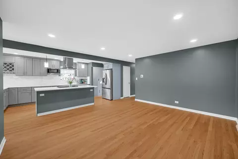 Living - 445 W 98th St, Chicago, IL 60628 photo 2 of 2