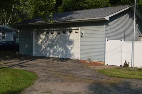Exterior - 309 S Main St, Walnut, IL 61376 photo 3 of 8