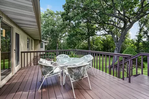 Exterior - 8141 Ridgepointe Dr, Burr Ridge, IL 60527 photo 10 of 17