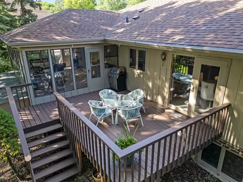 Exterior - 8141 Ridgepointe Dr, Burr Ridge, IL 60527 photo 14 of 17