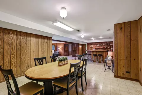 Dining - 8141 Ridgepointe Dr, Burr Ridge, IL 60527 photo 1 of 1