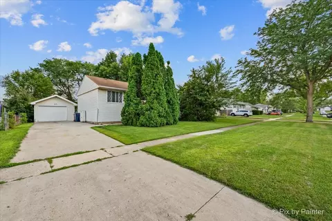 405 E Fullerton Ave, Glendale Heights, IL 60139