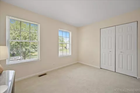 Bedroom - 1439 Huntcliff Rd, Bartlett, IL 60103 photo 3 of 5