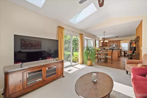 Other - 1439 Huntcliff Rd, Bartlett, IL 60103 photo 4 of 10