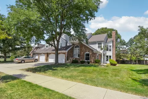 162 Willow Pkwy, Buffalo Grove, IL 60089
