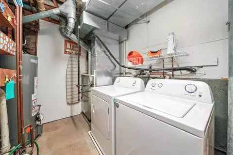 913 W Main St, Cary, IL 60013 photo 18